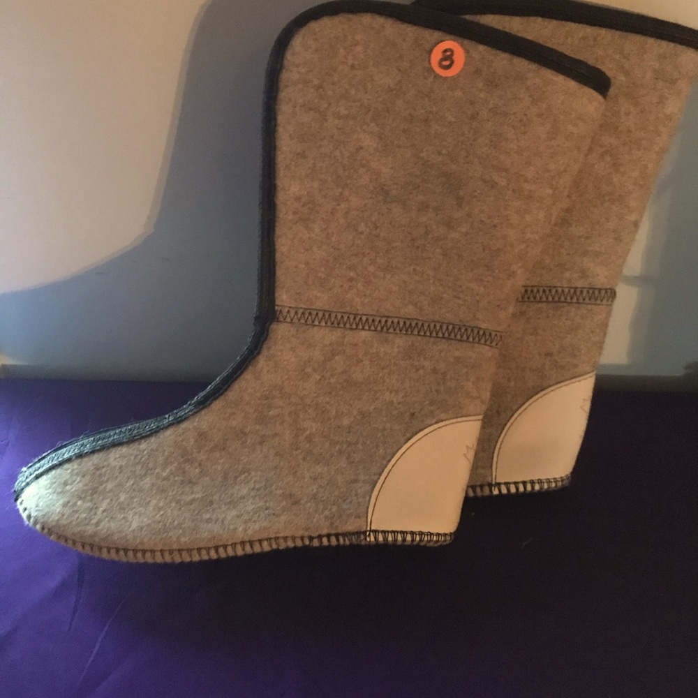 Alpaca boot felts New. Size 8
